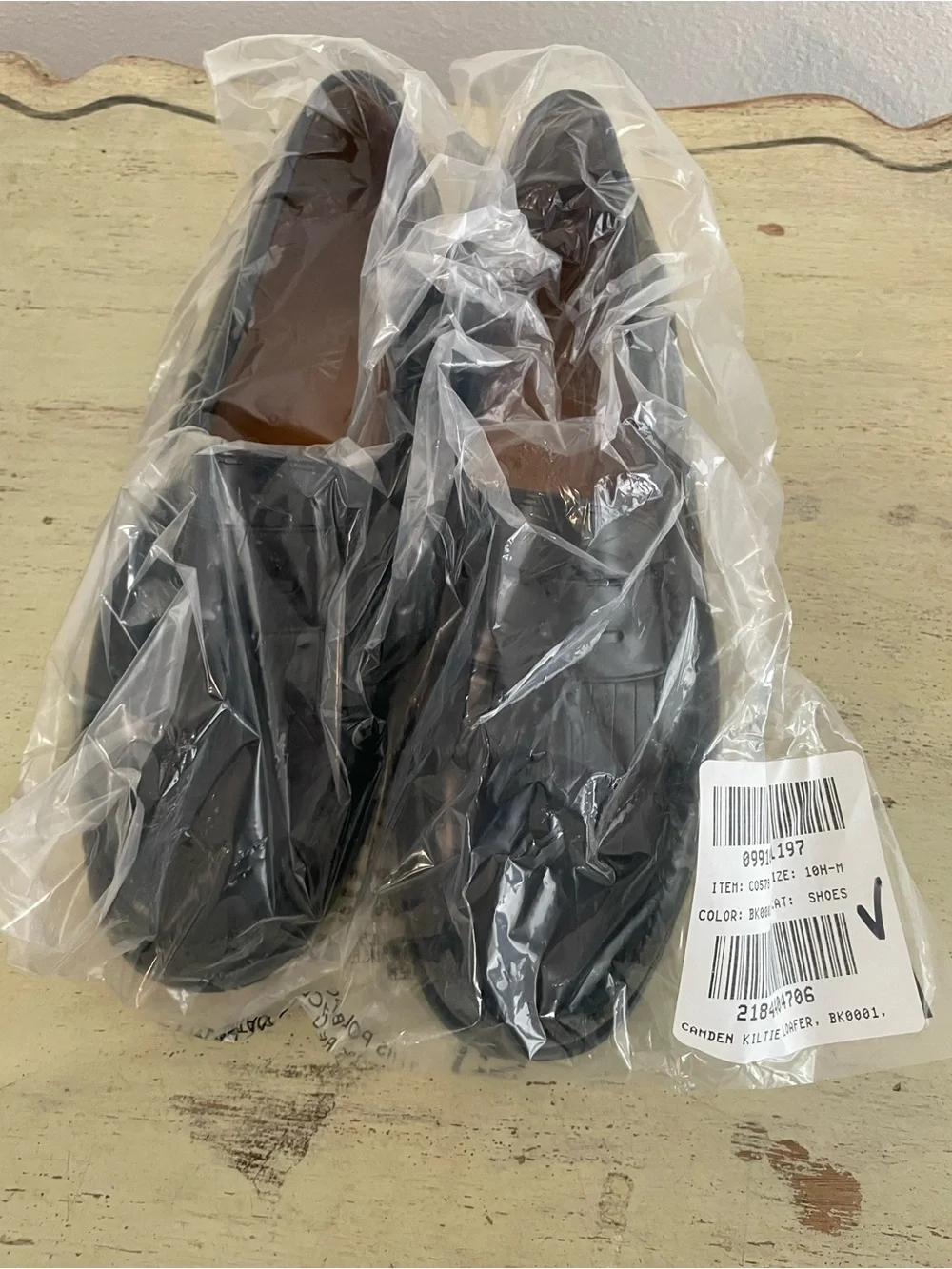 J. CREW Camden kiltie tassel loafers with rubber soles in Black 10.5 M CO578